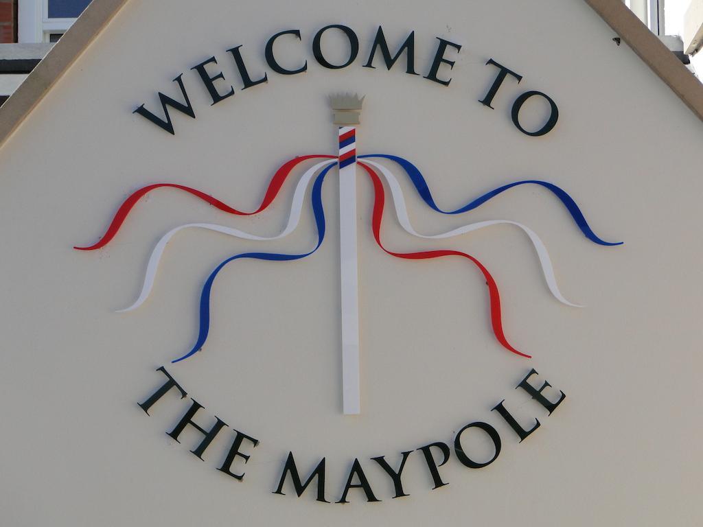 The Maypole At Wellow Ollerton Kültér fotó